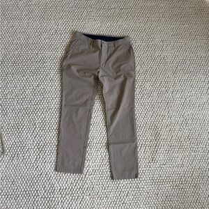 Vineyard Vines Men's Khaki On-the-Go Pants - Never Worn - 35x32